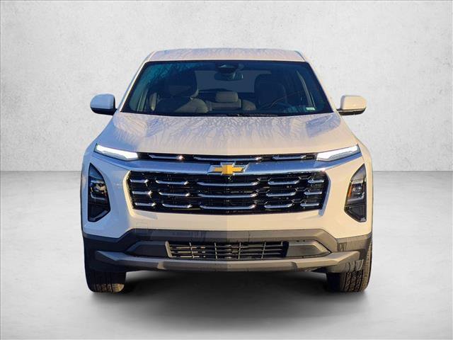 Used 2026 Chevrolet Equinox LT FWD image 2