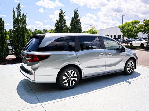 New 2026 Honda Odyssey EX-L image 11