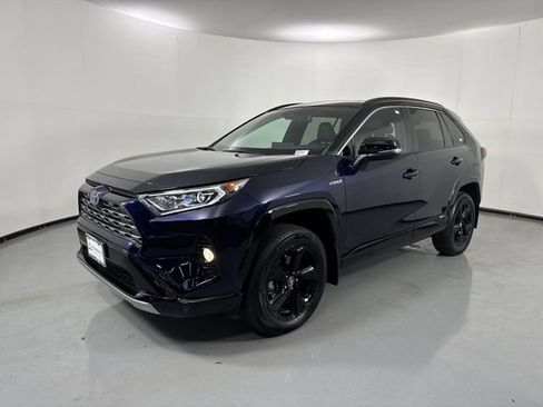 Used 2020 Toyota RAV4 XSE w/ XSE Grade Weather Package AWD/4WD image 26