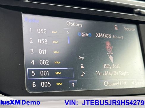 Used 2017 Toyota 4Runner SR5 Premium image 28