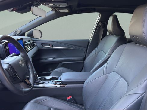 Used 2025 Toyota Camry XSE w/ Premium Package FWD image 9
