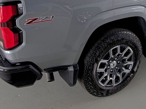 Used 2024 Chevrolet Colorado Z71 w/ Z71 Convenience Package 2 image 13