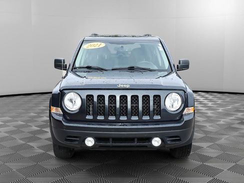 Used 2016 Jeep Patriot Latitude image 10
