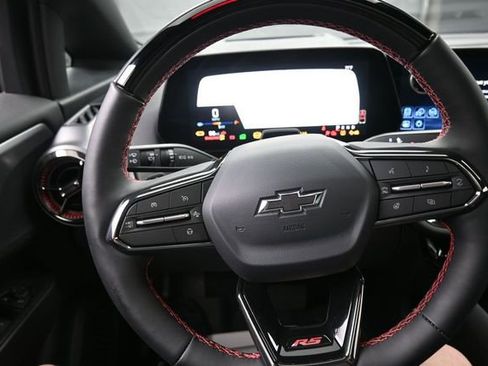 Used 2025 Chevrolet Equinox EV RS w/ Active Safety Package 3 FWD image 8