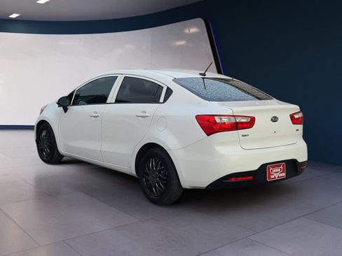 Used 2015 Kia Rio LX FWD image 3