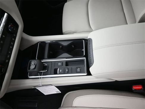 New 2026 Nissan Pathfinder SL w/ SL Premium Package image 31