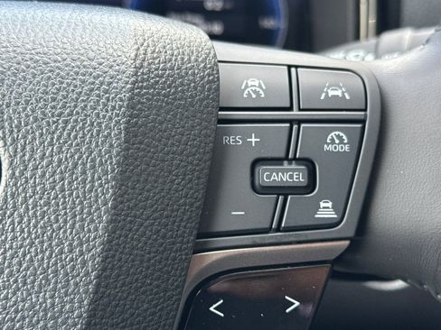 Used 2025 Toyota Camry XSE image 30