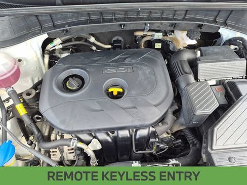 Used 2021 Hyundai Tucson Value FWD image 14