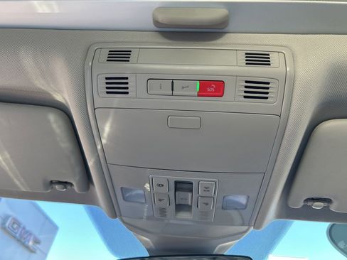 Used 2024 Volkswagen Jetta SEL image 30