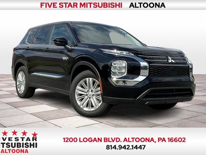 New 2025 Mitsubishi Outlander ES