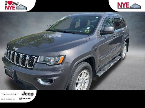 Used 2019 Jeep Grand Cherokee Laredo AWD/4WD image 1