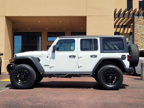 Used 2018 Jeep Wrangler Unlimited Rubicon AWD/4WD image 9