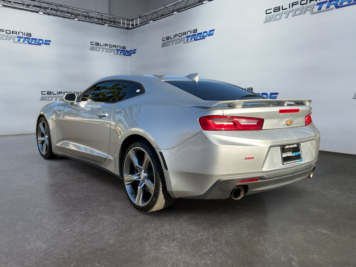 Used 2017 Chevrolet Camaro SS RWD image 7