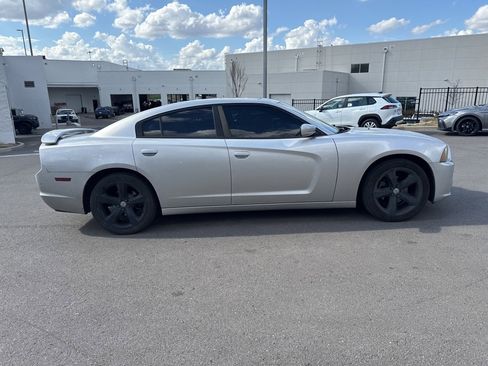 Used 2012 Dodge Charger SXT Plus image 3