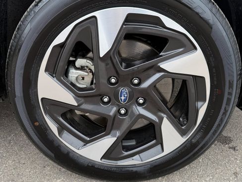 Certified 2025 Subaru Crosstrek 2.5i Limited w/ Crosstrek Mirror Package image 23