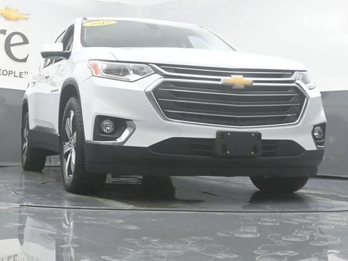 Used 2019 Chevrolet Traverse LT w/ LT Premium Package image 3