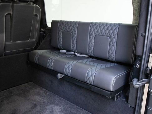 Used 1992 Land Rover Defender 110 image 64