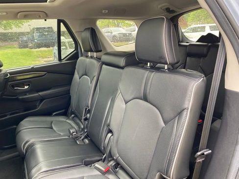 Used 2024 Honda Pilot Elite image 4