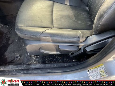 Used 2015 Ford Focus SE image 15