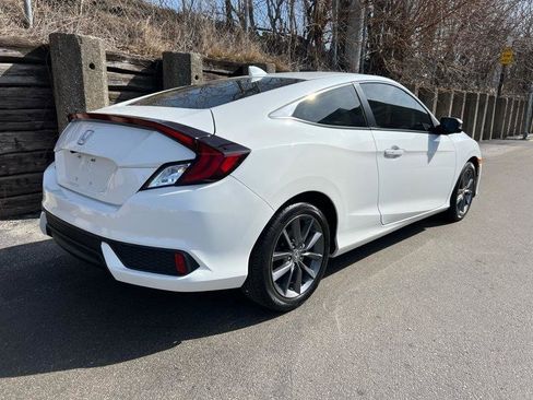 Used 2019 Honda Civic EX image 9