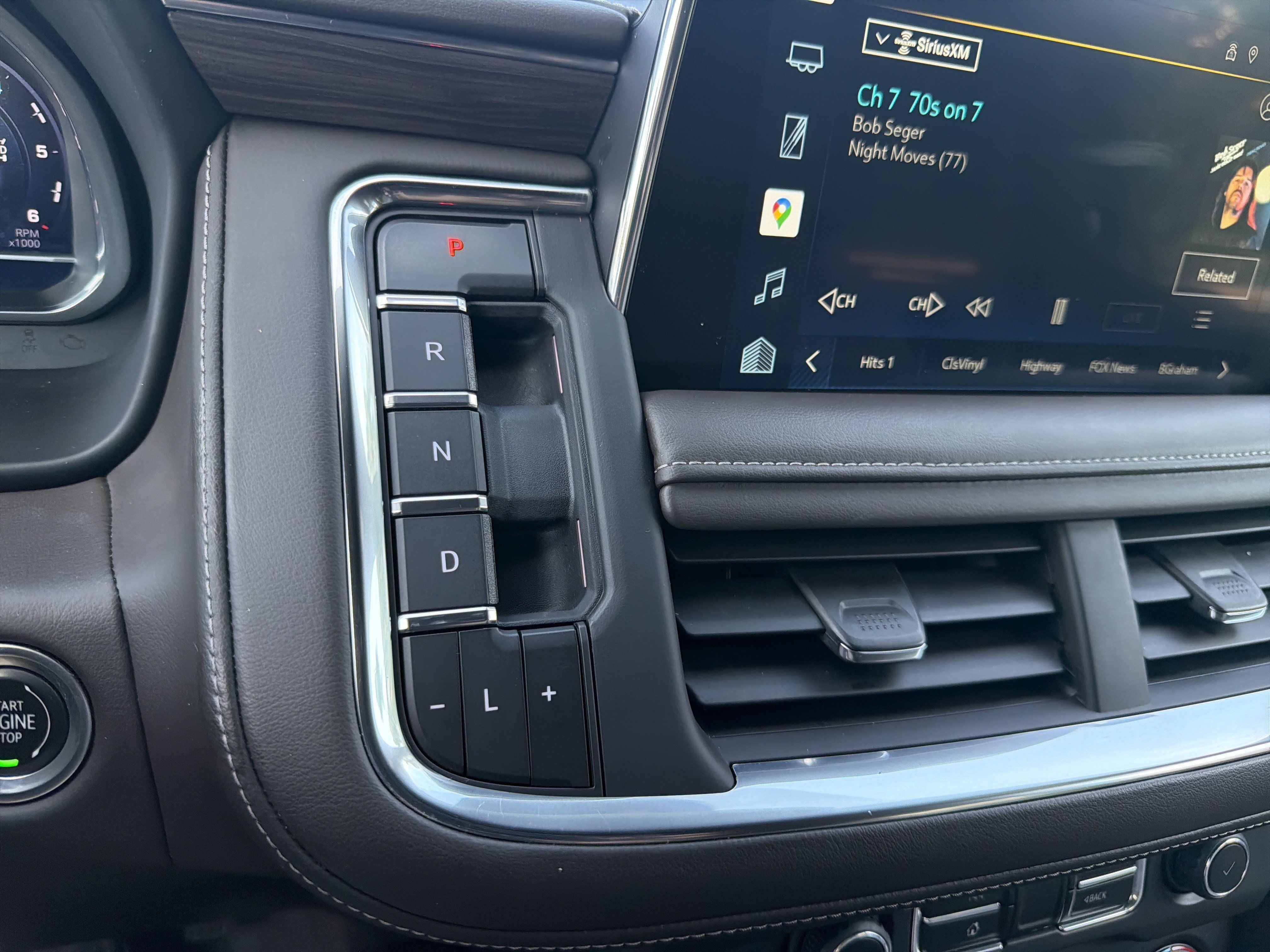 Certified 2022 Chevrolet Tahoe Z71 w/ Luxury Package AWD/4WD image 27