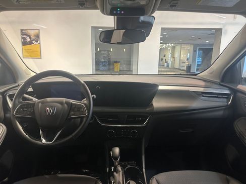 Used 2025 Buick Encore GX Preferred image 33