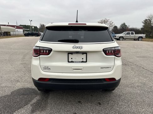 Used 2020 Jeep Compass Sport image 6