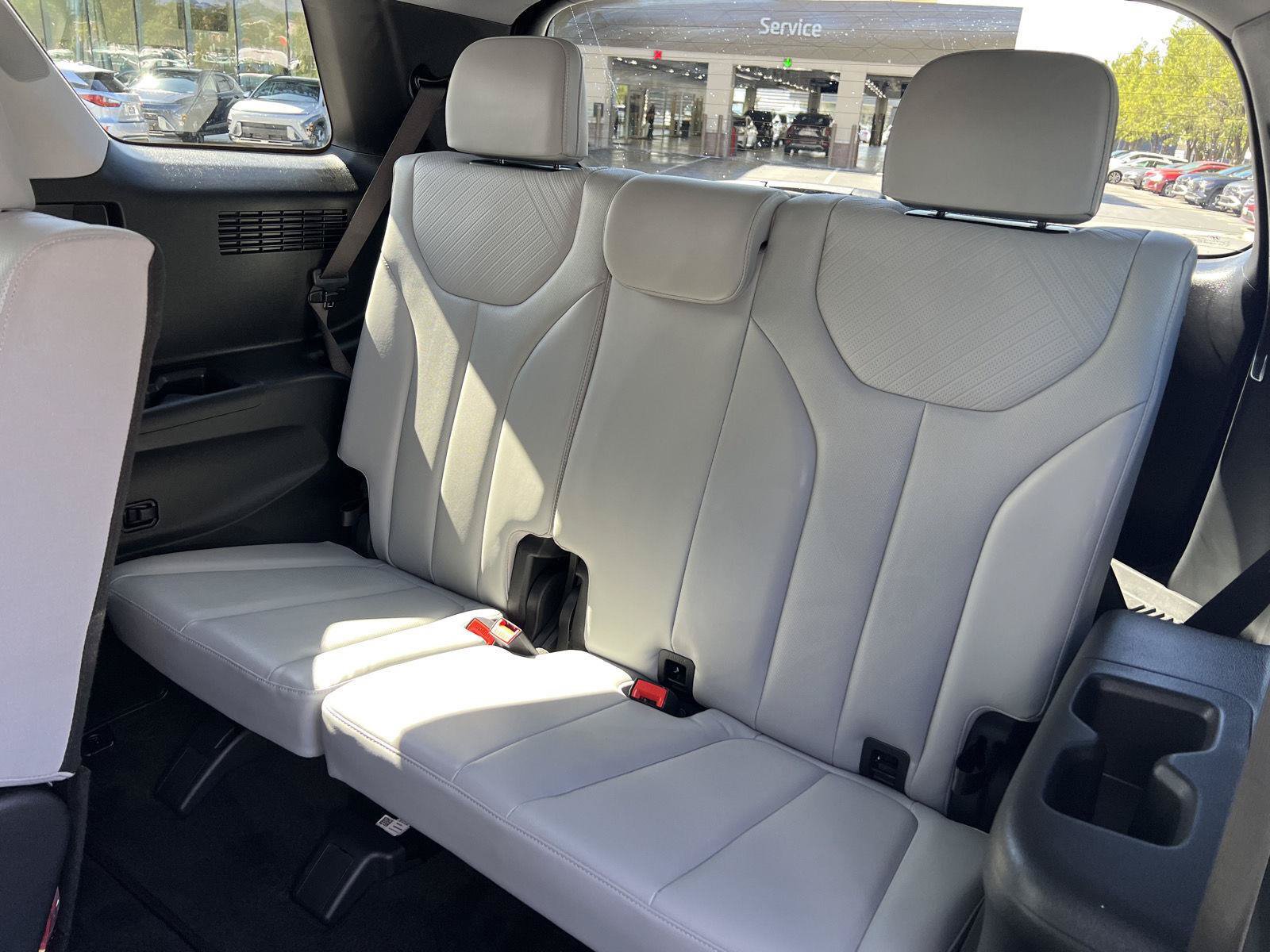Used 2024 Hyundai Palisade SEL AWD/4WD image 27