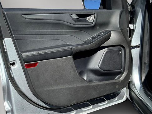 Used 2024 Ford Escape Active image 20