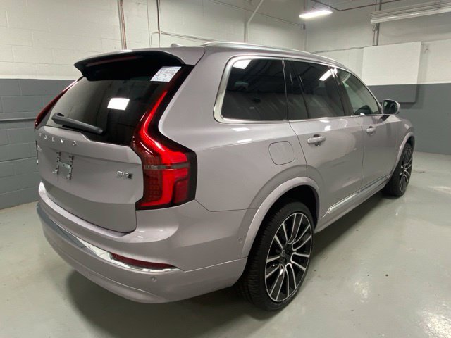 Certified 2026 Volvo XC90 B5 Plus AWD/4WD image 3