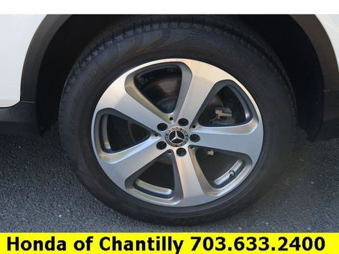 Used 2022 Mercedes-Benz GLC 300 4MATIC image 28