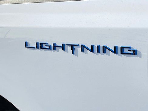 New 2023 Ford F150 Lightning Platinum AWD/4WD image 11