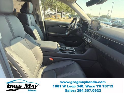 Used 2025 Honda Pilot Touring image 33