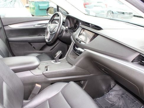 Used 2018 Cadillac XT5 Luxury w/ Driver Awareness Package image 26