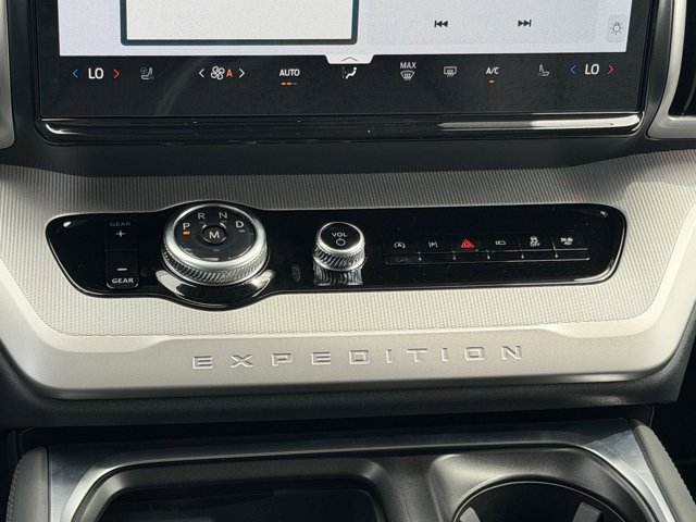 New 2027 Ford Expedition Max Active RWD image 23