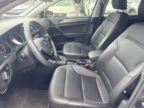 Used 2019 Volkswagen Golf Alltrack AWD/4WD image 16