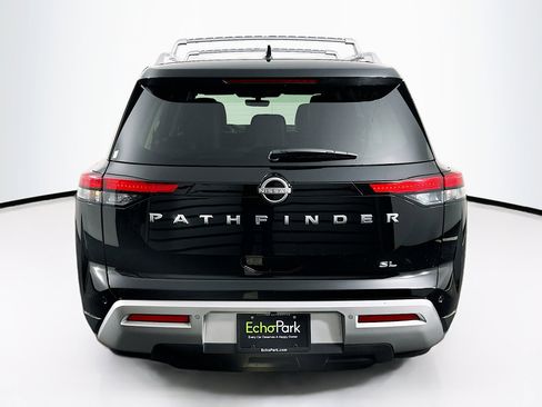 Used 2024 Nissan Pathfinder SL image 7