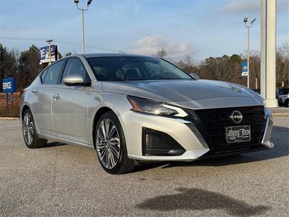 Used 2023 Nissan Altima 2.5 SL