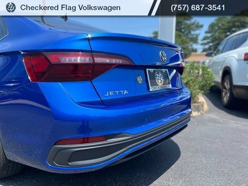 Used 2023 Volkswagen Jetta S FWD image 9