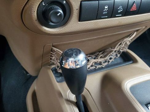 Used 2015 Jeep Wrangler Sahara w/ Connectivity Group image 27