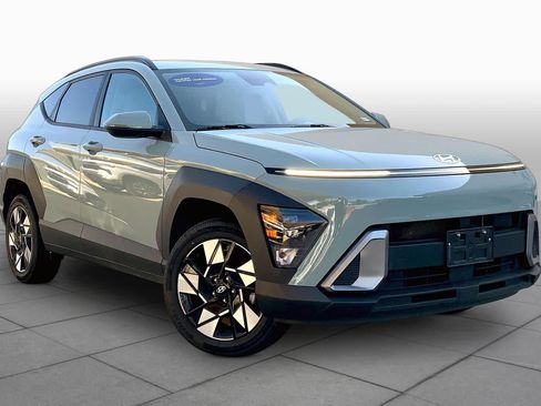 Certified 2024 Hyundai Kona SEL AWD/4WD image 3