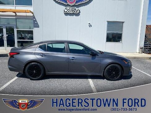 Used 2024 Nissan Altima 2.5 S image 1