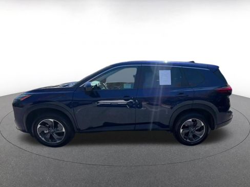 Used 2025 Nissan Rogue SV FWD image 9