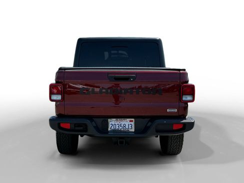 Used 2021 Jeep Gladiator Overland AWD/4WD image 4