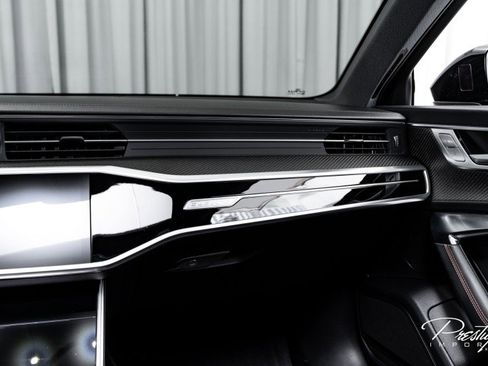 Used 2022 Audi RS 6 w/ Executive Package image 41