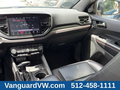 Used 2025 Dodge Durango GT AWD/4WD image 28