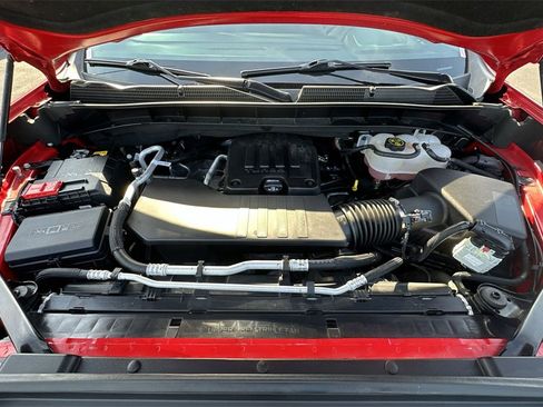 Used 2024 GMC Sierra 1500 Elevation image 24