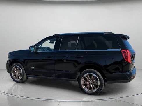 New 2026 Ford Expedition King Ranch image 19