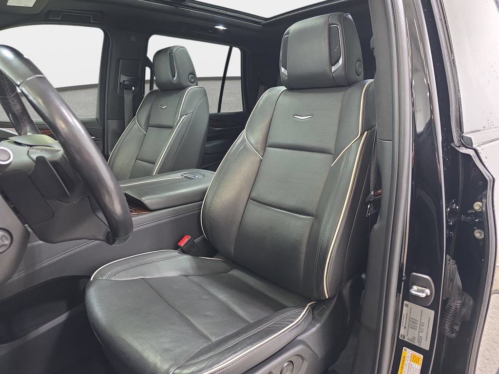 Used 2022 Cadillac Escalade Premium Luxury w/ Performance Package AWD/4WD image 14