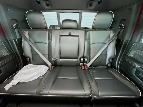 New 2026 RAM 3500 Laramie AWD/4WD image 10